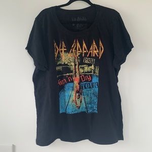 Def Leppard 1981 Tour Tee